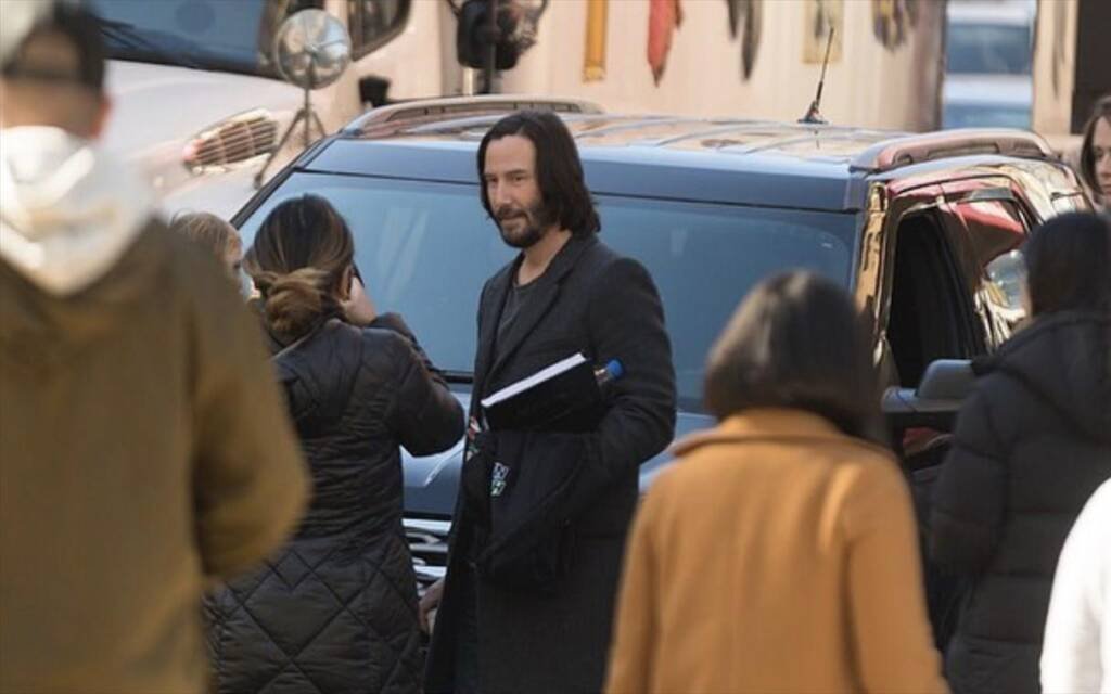 keanu reeves in matrix 4